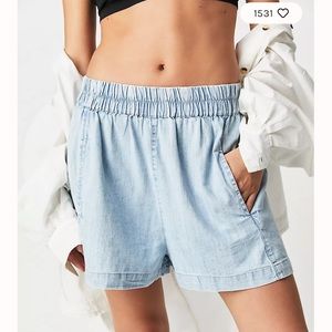 NWT Size S We The Free Get Free Chambray Pull-On Shorts